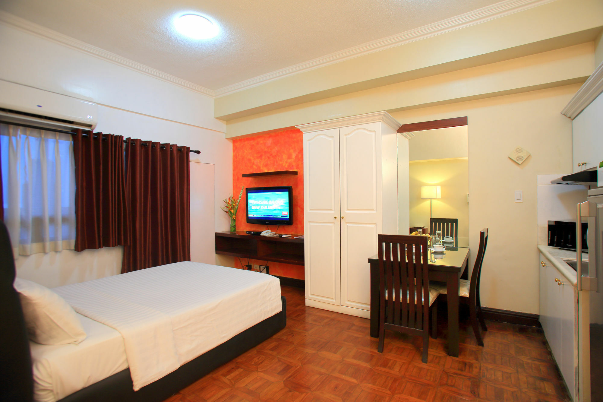 Bsa Suites Makati City Exterior foto